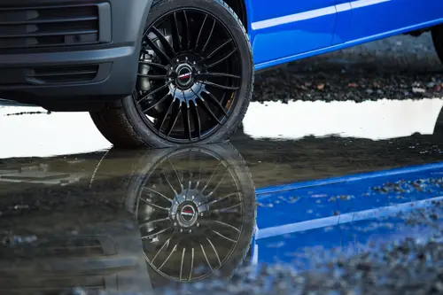 BORBET VW T6 CW3 19  black glossy 8640