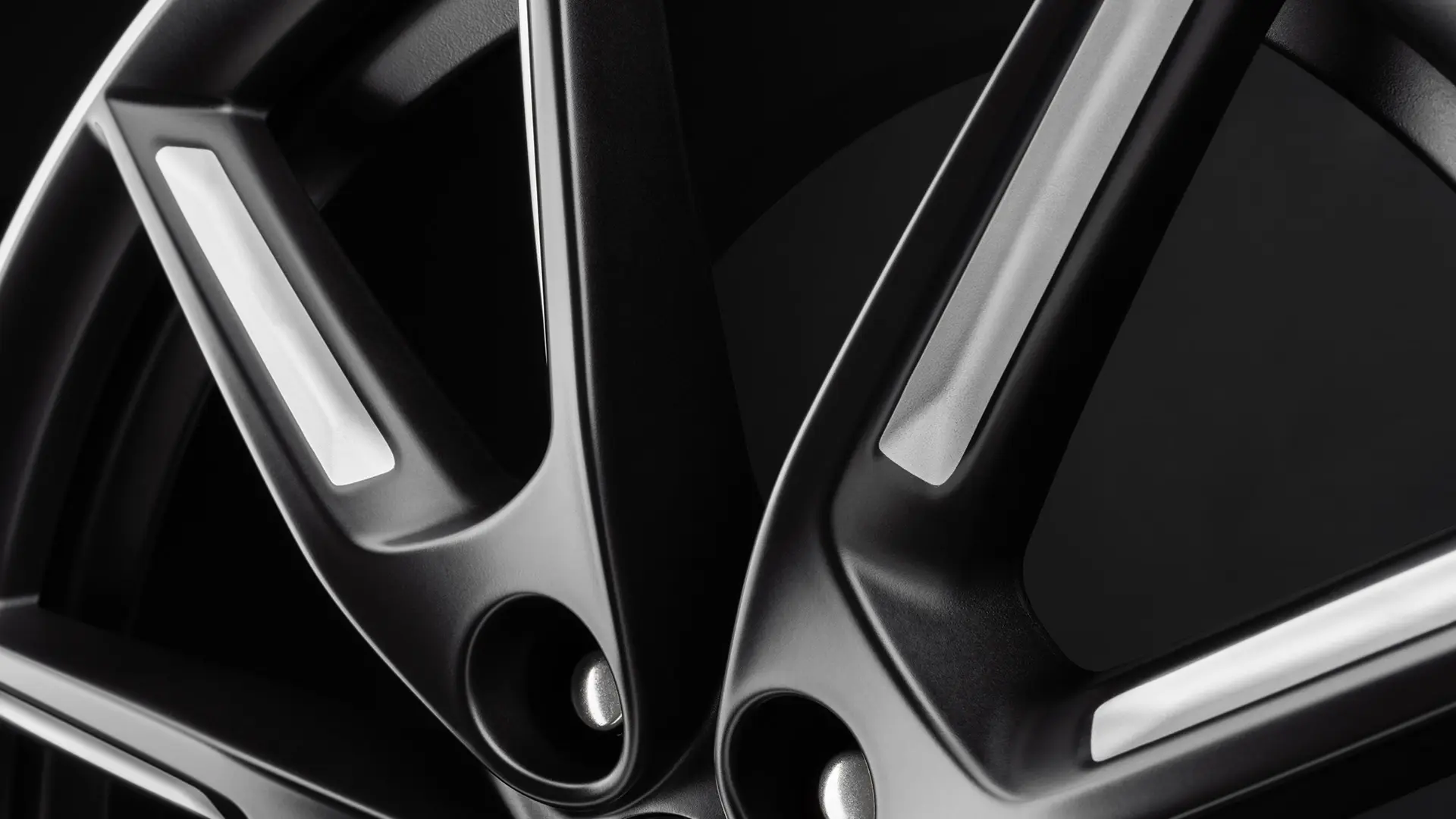 BORBET LX18 LX19 black matt silver spoke rim Detail